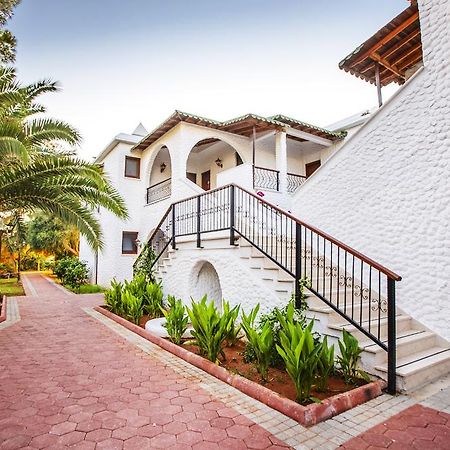 Merit Cyprus Gardens Holiday ファマグスタ エクステリア 写真