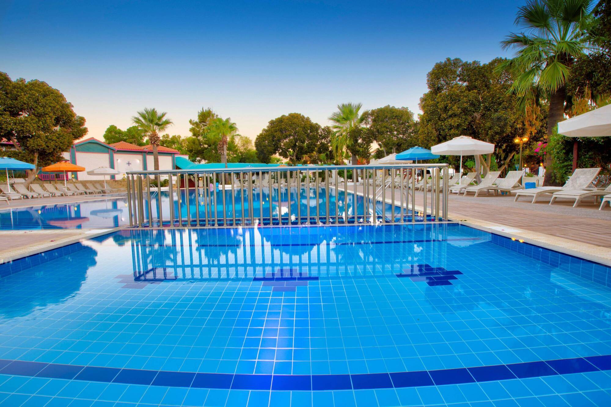 Merit Cyprus Gardens Holiday ファマグスタ エクステリア 写真