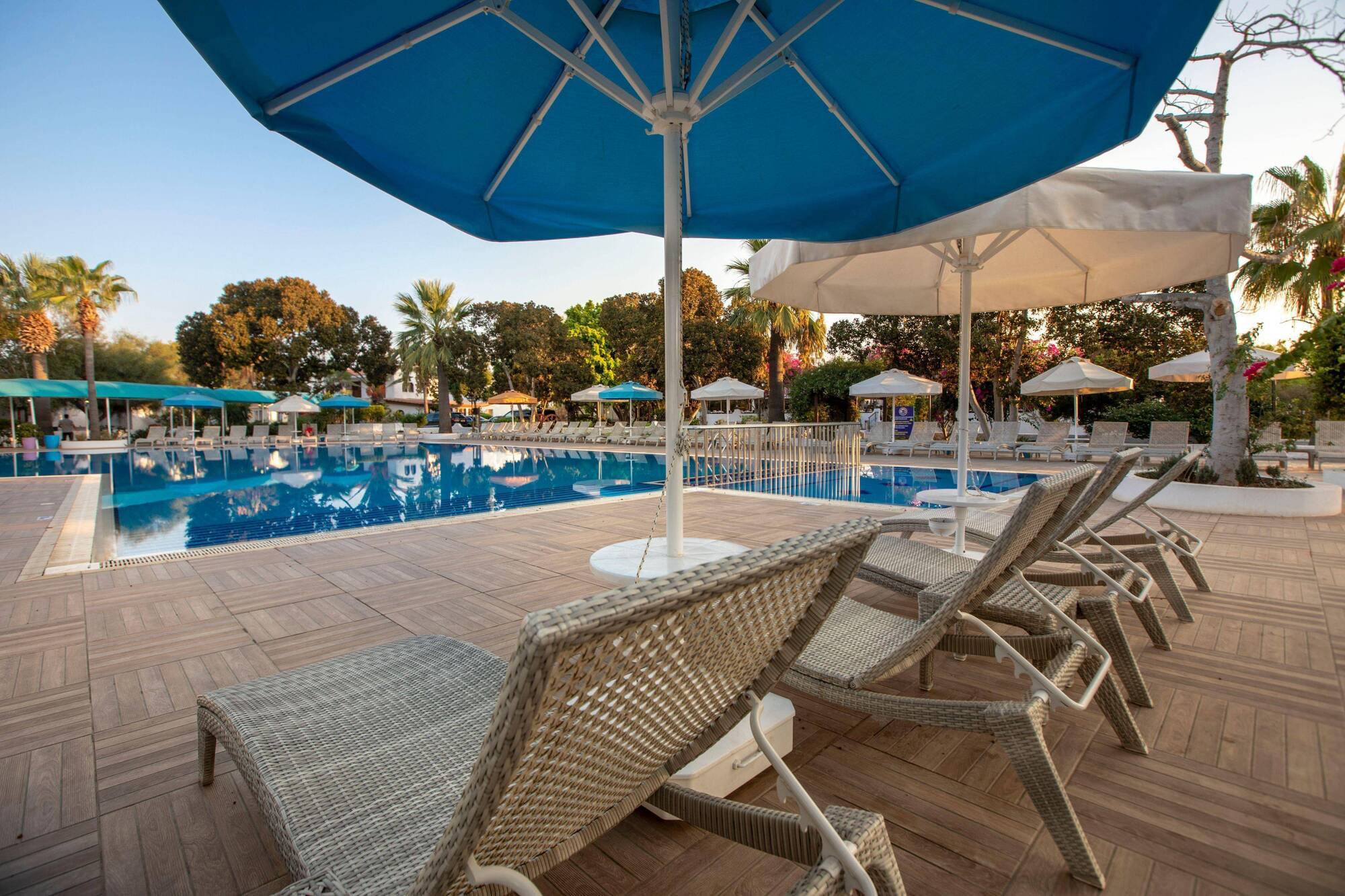 Merit Cyprus Gardens Holiday ファマグスタ エクステリア 写真